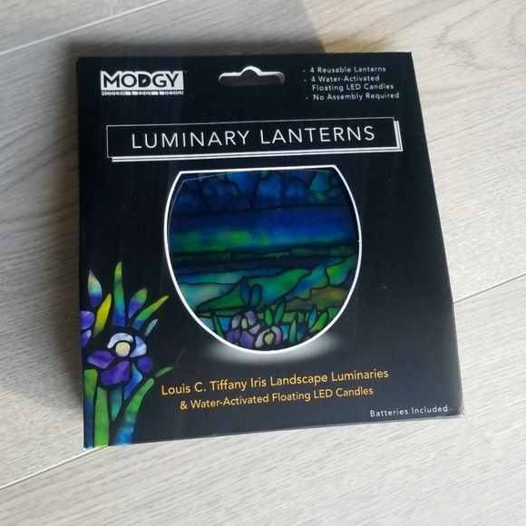 Modgy Luminary Lanterns Iris Design - Picture 1 of 7